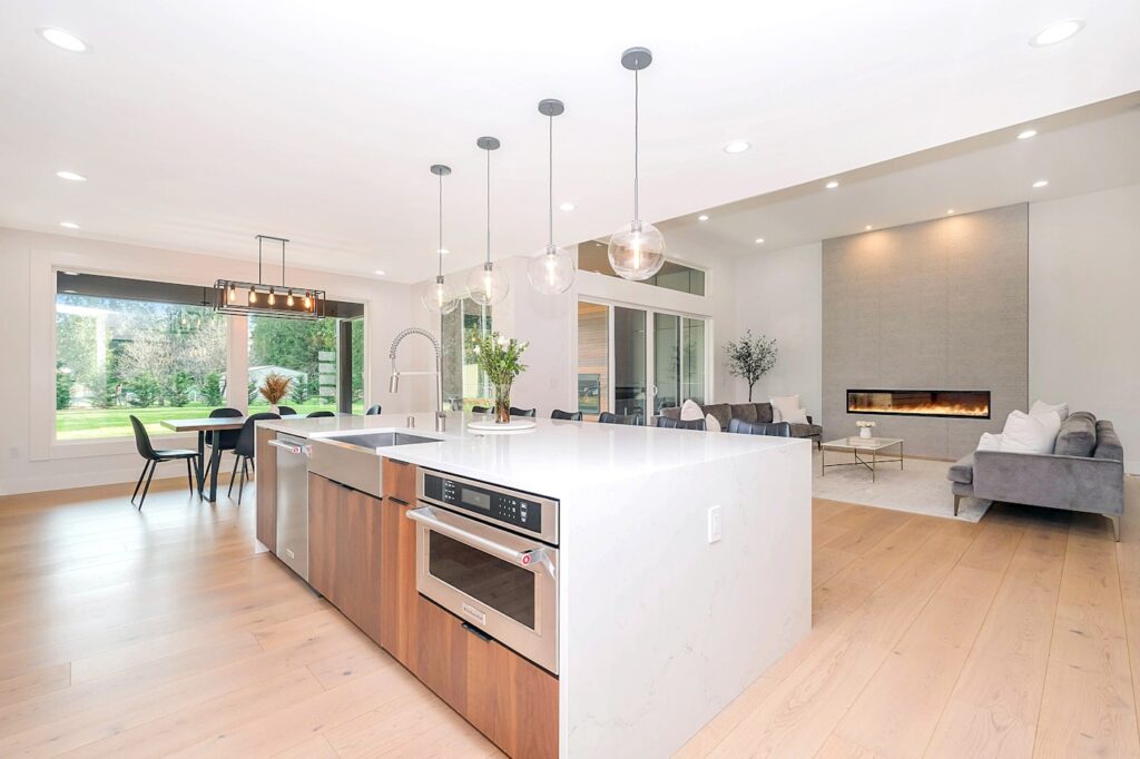 A bright, freshly cleaned kitchen